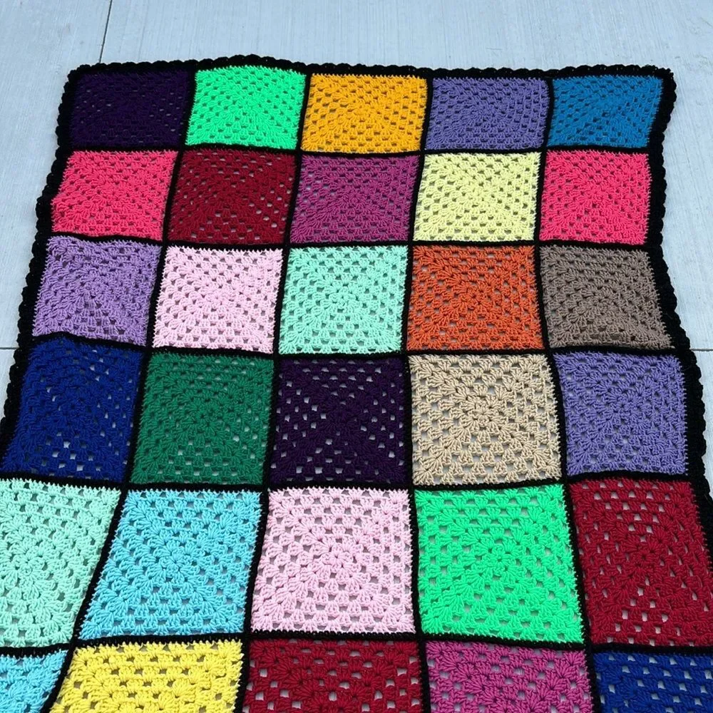 Granny Square afghan crochet bright colorful multi color blanket throw 60x70 EUC